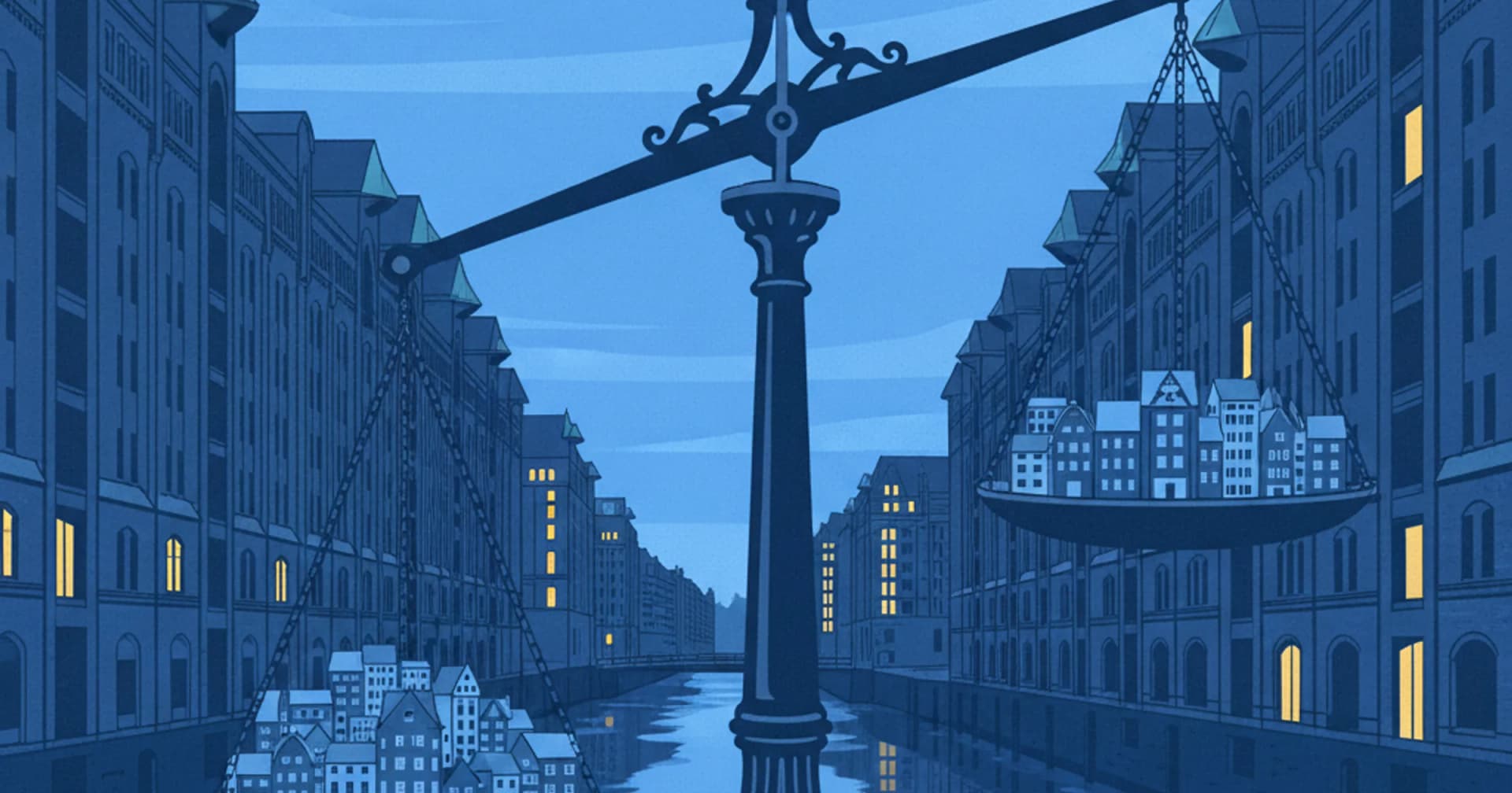 Gusseiserne Waage über einem Fleet der Speicherstadt: die Schale mit vielen Hamburger Miniaturhäusern hängt tief, die Schale mit wenigen Häusern steht hoch
